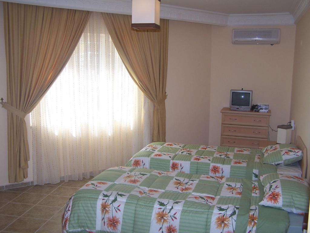 Royal Residences Didim Bilik gambar