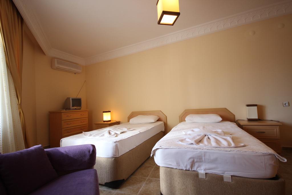 Royal Residences Didim Luaran gambar